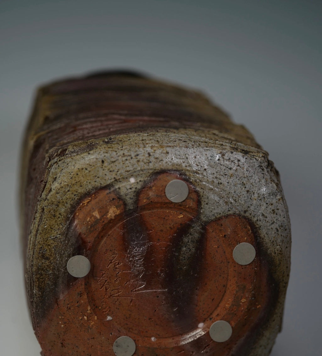 Guan Yan Series ·Large Jar with Lacquered Wooden Lid Wood-Fired Ceramic by Jiang Ma Xiang – Contemporary Ceramic Art | EmberArte