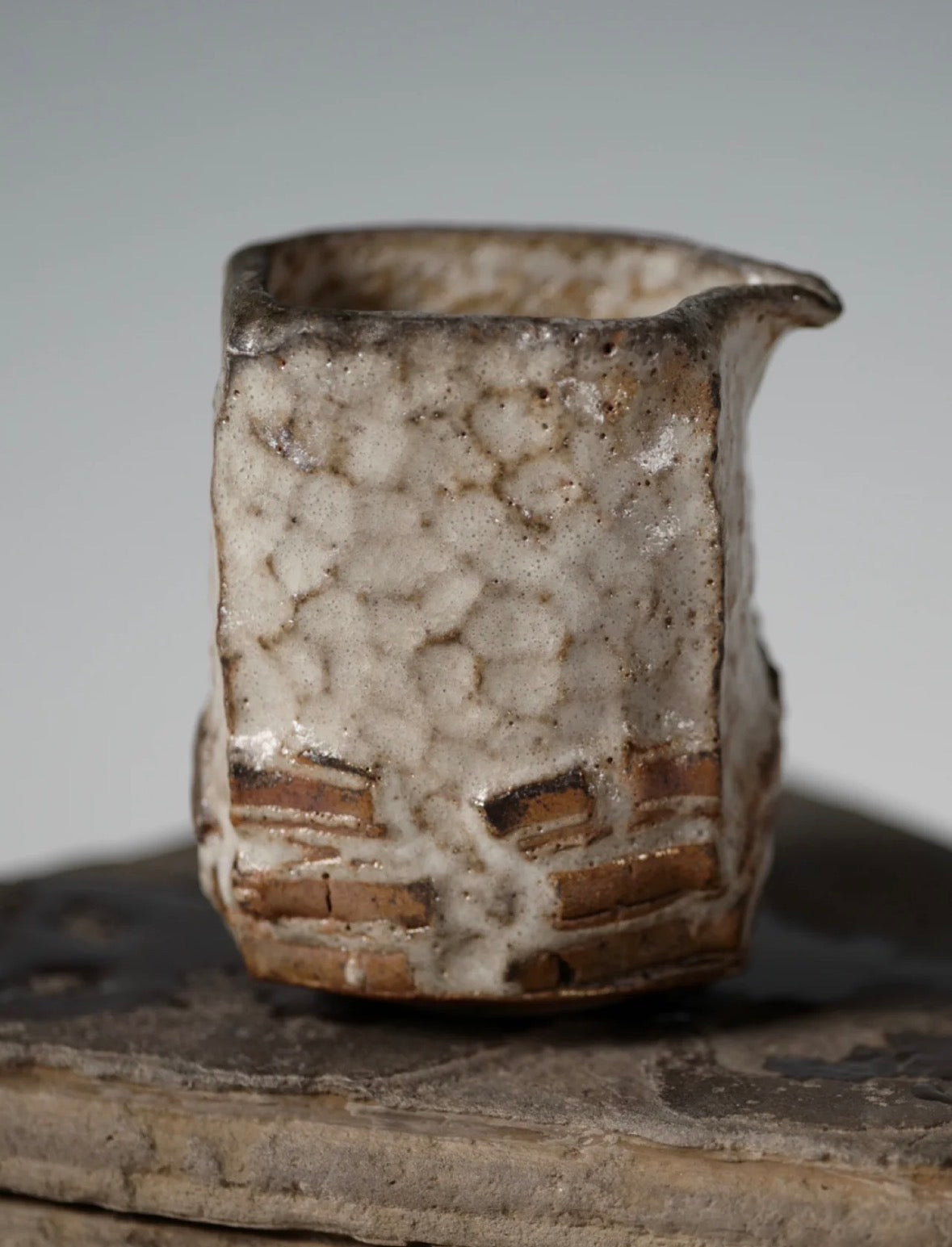 Guan Yan Series · Ceramic Gongdao Cup - Handmade Wood-Fired Ceramic by Jiang Ma Xiang – Contemporary Ceramic Art | EmberArte