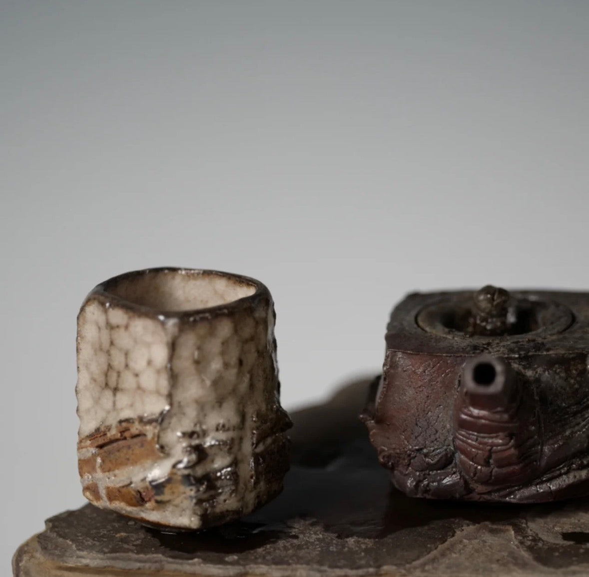 Guan Yan Series · Shino-Glazed Guan Yan Master Cup  by Jiang Ma Xiang – Contemporary Ceramic Art | EmberArte