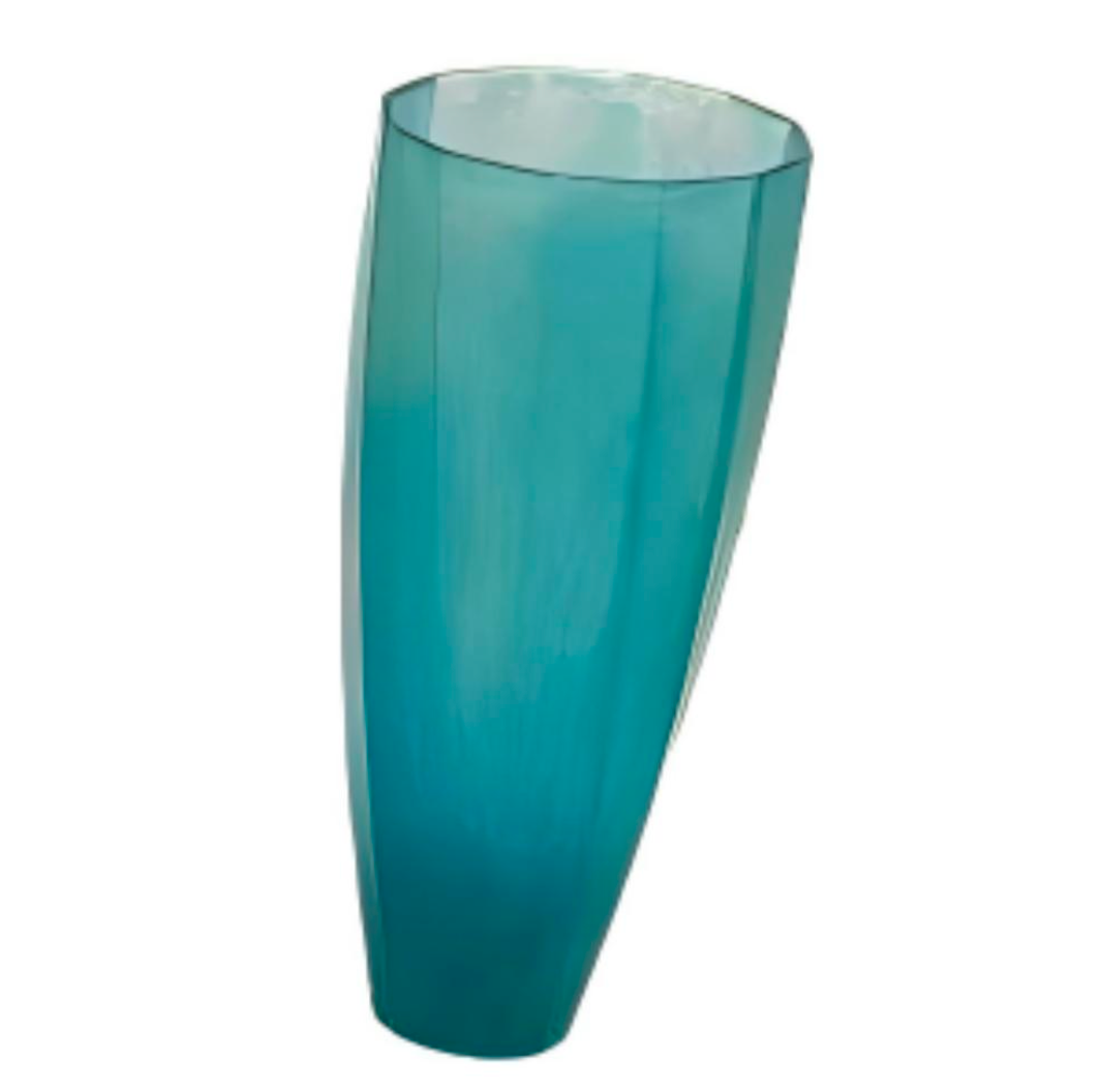 Liuli Faceted Vase by Wang Quan – Contemporary Glass Art | EmberArte
